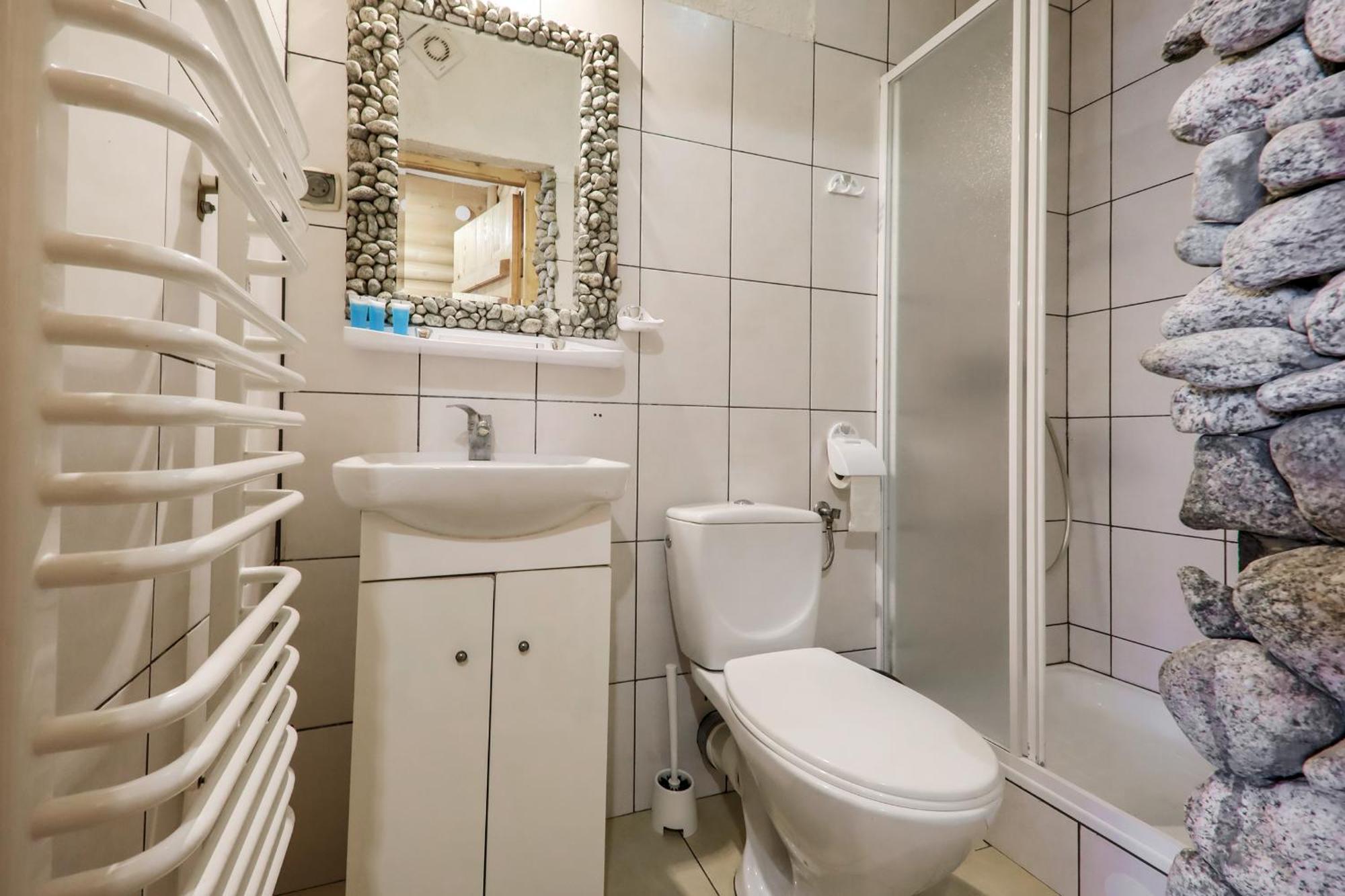 Grota Zbojnicka Apartament I Pokoje Gliczarow Luaran gambar